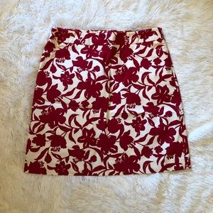 Ann Taylor Red & White Floral Skirt Size 6